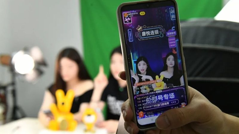 小标题：月嫂服务的重要性